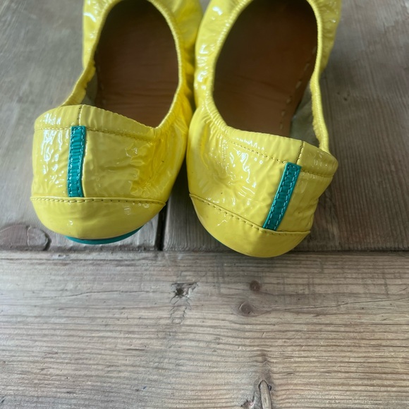 Tieks Yellow woman’s flat Shoes - Picture 12 of 14